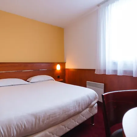 Hotel Brit Rennes St Gregoire - Le Villeneuve 3*