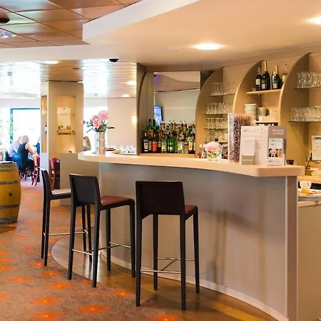 Brit Rennes St Gregoire - Le Villeneuve Hotel 3*