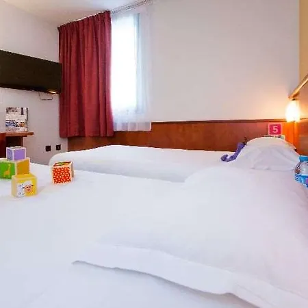 Brit Rennes St Gregoire - Le Villeneuve 3*
